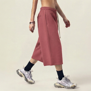 กางเกงขาสั้นเบอร์มิวดาถักนิตติ้งสีชมพูสำหรับผู้หญิง เอวสูงปานกลาง มีเชือกผูกเอว สไตล์ลำลอง สีพื้น ทรงจ็อกเกอร์ ทรงปกติ - Product Image 3