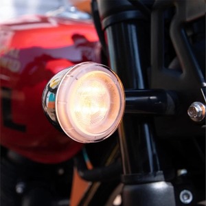 Juego de Intermitentes LED Negros Originales de Primera Calidad, Delanteros y Traseros, para Super Meteor 650 Shotgun 650, Disponibles para la Venta - Product Image 4
