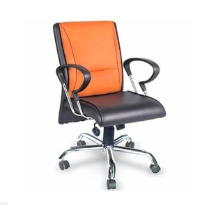 Silla de oficina ejecutiva ergonómica con ruedas, base cromada, brazos curvos y respaldo acolchado naranja-Negro - Product Image 2