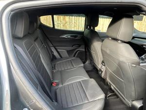 MINT 2023 ROMEEO TONALEE 1,3 VGT 15.5KWH SPECIALE AUTO Q4 AWD EURO 6 5DR - Product Image 2