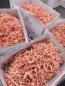 Calamars déchiquetés cuits à la vapeur avec du lait de coco, snack de fruits de mer assaisonnés à la noix de coco, calamars déchiquetés du Vietnam, emballage en sachet refermable, calamars séchés - Product Image 6