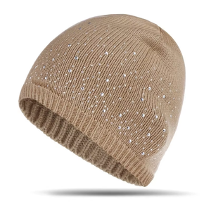 Bonnet tricoté uni avec strass brillants, doux et extensible, idéal pour l'extérieur, chaud et confortable - Product Image 4