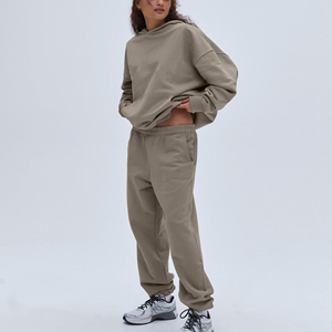 OEM Women Oversized Pullover Hoodie Tracksuit Set Fashion Wide Leg Sweatpants Soft & Breathable Fabric Premium Quality Tracksuit - Product Image 4