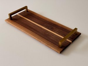 Plateaux décoratifs en bois rectangulaires au design minimaliste avec poignées en laiton, plateaux de service en bois faits à la main, plateau pour le petit-déjeuner et le dîner - Product Image 2