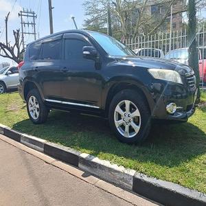 Toyota Vanguard SUV, Volante a la Izquierda, Asientos de Cuero, Neumáticos R16, Tracción Trasera, Control de Crucero Adaptativo, 7 Plazas, Interior Claro Automático - Product Image 3