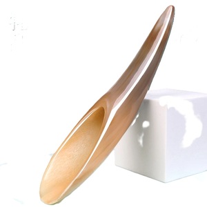 Planche de massage en corne de buffle blanche écologique pour le visage et le cuir chevelu, style ange, spécial pour la beauté (vente en gros) - Product Image 4