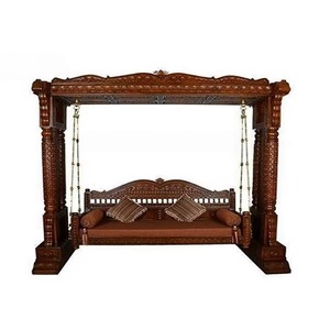 Acheter balançoire traditionnelle en bois de teck indien balançoire intérieure en bois de teck indien traditionnel balançoire en bois à la mode indienne royale/jhoola états-unis - Product Image 1