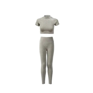 Pantalones de yoga y leggings deportivos de malla con estampado de letras y diseño dividido para mujer y niña - Product Image 1