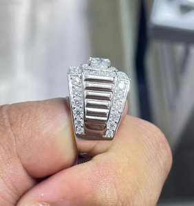 Bague de luxe pour homme sertie de diamants taille carrée, finition or blanc, style hip-hop, bague de mariage, bijou tendance - Product Image 5