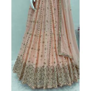 Hermoso Lehenga Choli y Dupatta de poliéster para fiestas - Product Image 3