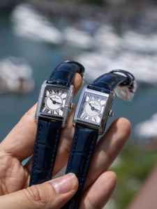 นาฬิกาข้อมือผู้หญิง สายหนัง รุ่น Alexander Ferros 7282S-02 หน้าปัดสี่เหลี่ยมผืนผ้า ตัวล็อคแบบผีเสื้อ ตัวเรือนสแตนเลส คริสตัลแซฟไฟร์ ระบบควอตซ์  วัดความลึกน้ำได้ 50 เมตร - Product Image 4