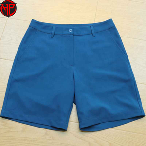 Shorts de golf décontractés pour hommes OEM, légers, en spandex performant, à séchage rapide et avec poches décoratives, pour la gym et le sport - Product Image 1