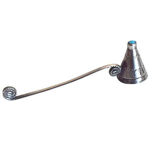Éteignoir à bougie en métal plaqué argent avec manche en bois noir, outil de qualité supérieure pour une extinction de bougie sûre et élégante - Product Image 4