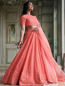 Lehenga de Diseño Color Coral Melocotón con Blusa Corta de Cuello Redondo - Lujoso Bordado con Lentejuelas y Hilo, Preconfeccionado, Étnico para Mujer - Product Image 2