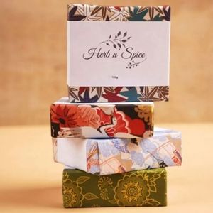 สบู่สมุนไพรพรีเมียม ทำมือด้วยสารสกัดออร์แกนิค เพื่อผิวเนียนนุ่ม EXPAD เวียดนาม - Product Image 3