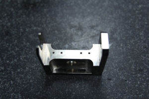 Pièces métalliques anodisées de haute précision personnalisées OEM, services d'usinage CNC en acier inoxydable, fraisage, tournage, usinage par électroérosion à fil - Product Image 4