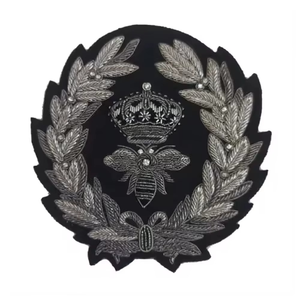 Badges brodés faits main de luxe écologiques et lavables sur mesure 2026 en tissu - Product Image 6