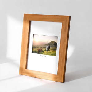 Cadre photo en bois rustique élégant et fabriqué à la main Décoration de table en bois d'acacia écologique pour la maison, le bureau et les cadeaux - Product Image 5