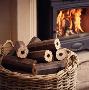 Briquettes de bois de haute qualité à livraison rapide pour le chauffage domestique et industriel, produit énergétique avec la meilleure offre de réduction - Product Image 1