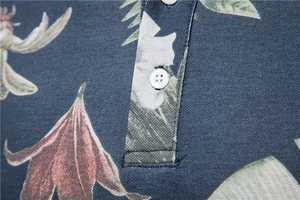 Polo de Manga Corta con Estampado Floral Azul Oscuro, Corte Ajustado, Informal, Tejido Transpirable de Poliéster - Product Image 6