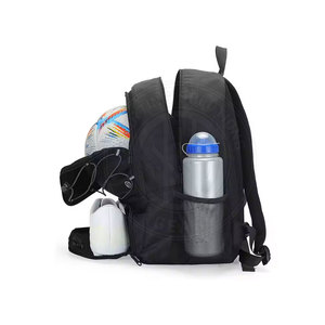 Sacs de football en tissu résistant avec large ouverture et fermeture éclair fluide – Sacs de sport - Product Image 2