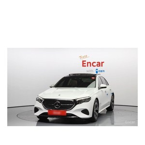 Mercedes-Benz Classe E E200 Avantgarde 2024, 8 745 km, boîte automatique, conduite à gauche, caméra de recul - Product Image 3
