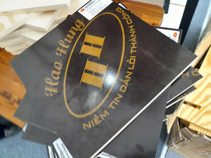 Contreplaqué filmé phénolique de bonne qualité, fabriqué au Vietnam, résistant à l'eau, utilisable de 6 à 8 mm, épaisseurs 12-15-18-21 mm, principalement en bouleaux - Product Image 6