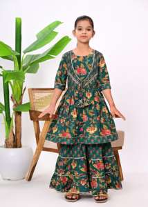 Conjunto de Salwar Kameez Moderno de Alta Calidad AARTI FASHION para Niñas, Estampado Floral Verde, Algodón Elástico, Largo hasta el Suelo, Envío Rápido - Product Image 4