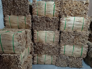 Fabricant vietnamien de jacinthe d'eau : Fibres naturelles pour la production de paniers, de tapis et de meubles 15 ANGLE - Product Image 3