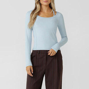 Body Fit Long Sleeve Shirt Women Activewear Yoga Long Sleeve <b>Thumb</b> Hole <b>Cuff</b> Crop Length Loose Solid Pattern Compression - Product Image 4