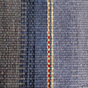 Alfombra Azul Marino Anudada a Mano Midnight Tide Strata, Alfombra Moderna con Rayas Horizontales para Sala de Estar, Dormitorio e Interiores de Hotel - Product Image 4