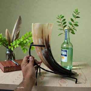 Corne à boire viking de luxe, finition artisanale haut de gamme, avec support métallique, en corne naturelle polie, capacité 500 ml, anti-fuite, la meilleure - Product Image 6