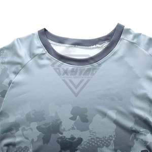 เสื้อยืดแขนยาวลายพรางพรีเมียมสั่งทำพิเศษ ขายส่ง เสื้อผ้ากีฬาผู้ชาย โพลีเอสเตอร์ ระบายอากาศ แห้งเร็ว ผู้ผลิตเสื้อยืด - Product Image 2