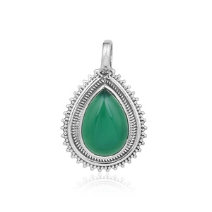 Pendentif en pierre précieuse en forme de goutte d'eau émeraude, argent sterling 925, bijoux faits à la main, charme pour femmes - Product Image 1