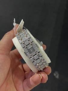 Reloj de Pulsera Personalizado de Acero Inoxidable, Estilo Hip Hop de Lujo con Diamantes de Moissanita y Esfera con Números Incrustados - Product Image 6