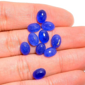พลอยหยกสีฟ้าอมเขียวทรงรีเจียระไนแบบคาโบชองจาก Jaura Jewels ดีไซน์โดดเด่นสำหรับทำแหวนหรือจี้ - Product Image 2