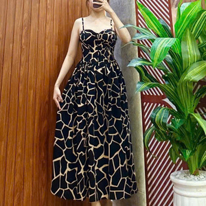 Vestido Maxi Sexy de Manga Corta para Mujer, Diseño Sencillo y Sólido, Cintura Natural, de Seda Lavable, Combinación Perfecta de Elegancia y Comodidad - Product Image 3