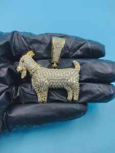 Colgante de Cabra Personalizado con Moissanita VVS, Estilo Hip Hop, Chapado en Oro sobre Plata 925, para Amantes de los Animales y Raperos - Product Image 6