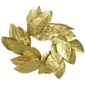 Couronne en métal rustique faite à la main avec des détails floraux artistiques pour la porte d'entrée, le jardin de la maison de campagne et la décoration de la maison de campagne - Product Image 2