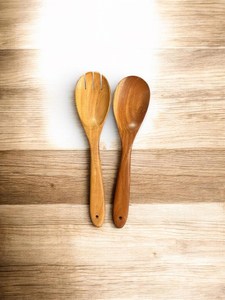 Cuillère en bois de teck naturel pour cuisiner et servir - Product Image 3