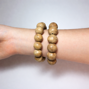 Bracelet en bois d'agar avec perles rondes naturelles - Product Image 2
