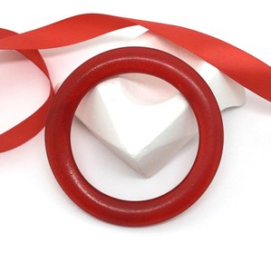 Nouveau bracelet en résine rouge sang premium, léger, confortable à porter, artistique et élégant. - Product Image 2