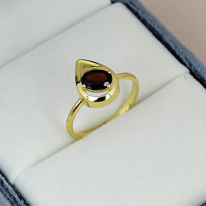 Bague ovale en grenat rouge, argent sterling 925 massif plaqué or jaune, faite à la main, d'inspiration vintage, sertie clos, bijoux en pierres précieuses pour femme - Product Image 3