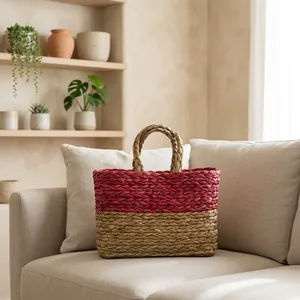 Panier rectangulaire en herbe tressé à la main avec bordure festive et poignée (rouge) – Rangement écologique et élégant d'Orissa - Product Image 2