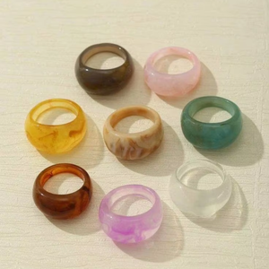 แหวนเรซิ่นคุณภาพสูงทำมือ เครื่องประดับแฟชั่นสำหรับทุกเพศ เหมาะสำหรับงานปาร์ตี้ วันครบรอบ และเป็นของขวัญ โดย GLOWIN FASHION - Product Image 1