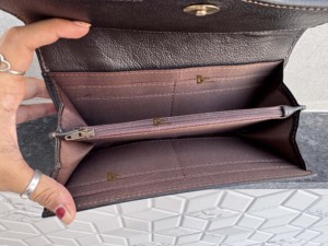 Bolso de mano de cuero con grabado artesanal de diseño moderno, color marrón claro, para fiestas, multiusos, para mujer - Product Image 6