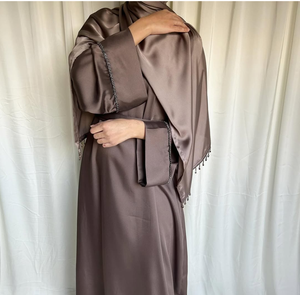 Abaya en soie blanche avec manches drapées orange, robe longue modeste à manches longues, idéale pour un usage quotidien, nouvelles abayas 2026 - Product Image 2
