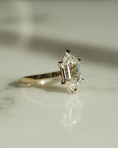 แหวนเพชรเลี้ยงในห้องปฏิบัติการ 2.50 กะรัต ทรงดัตช์มาร์คีส์ ตัวเรือนทองคำขาว 14K แบบโซลิแทร์ 6 กรงเล็บ แหวนแต่งงานแบบแบน - Product Image 6