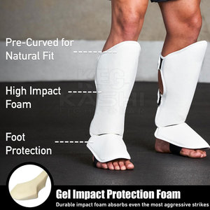 Espinilleras profesionales diseñadas para un alto rendimiento, comodidad y durabilidad, ideales para entrenamientos, partidos y jugadores adultos. - Product Image 4