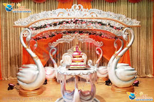 มณฑปงานแต่งงานแบบราชวงศ์พร้อมเสาฐานรูปช้าง ดีไซน์หรูหราด้วยไม้เทียม สำหรับงานแต่งงานแบบฮินดูในสหรัฐอเมริกา - Product Image 3